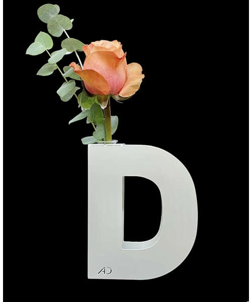 Letter D